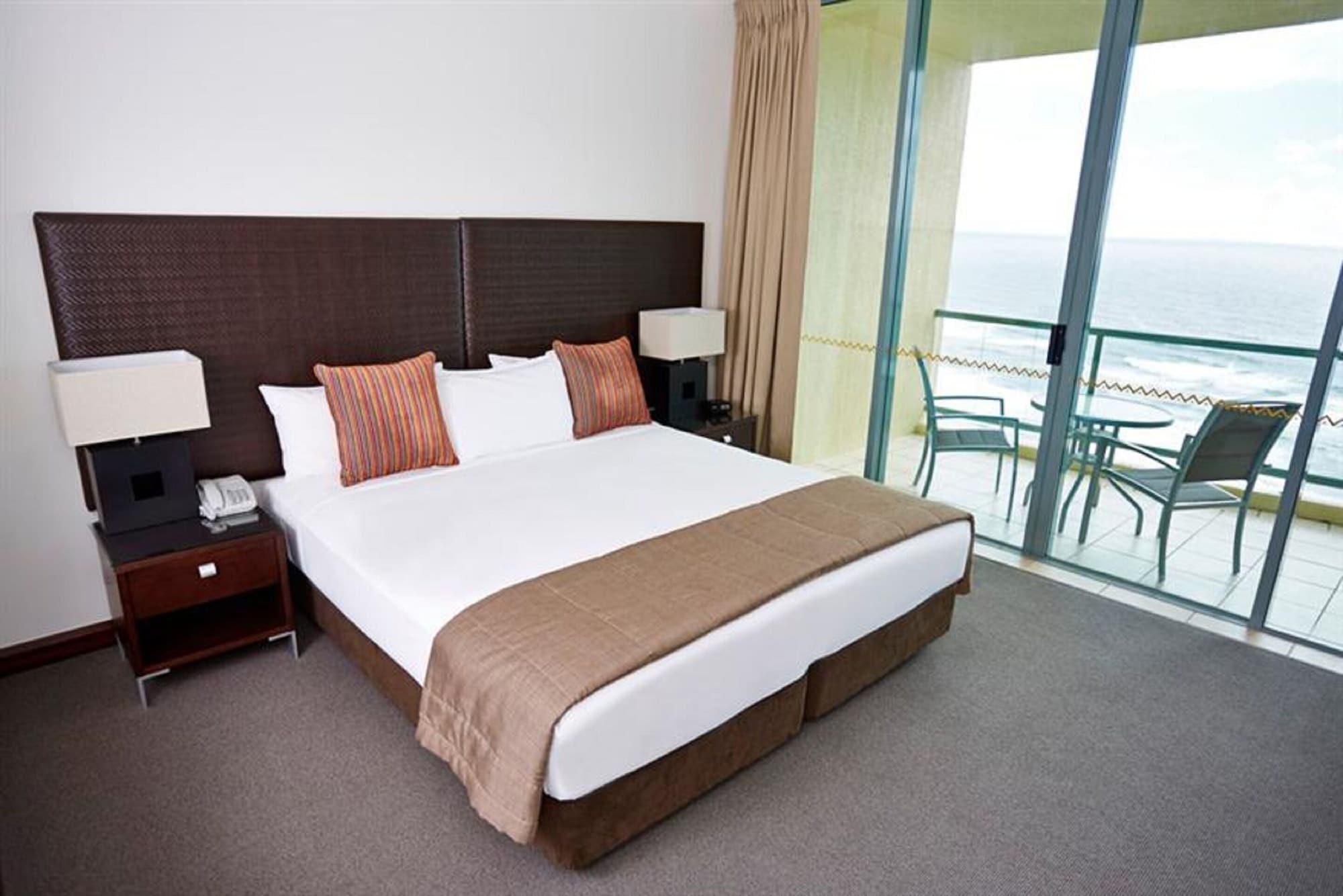 Mantra Sun City Gold Coast Exterior photo