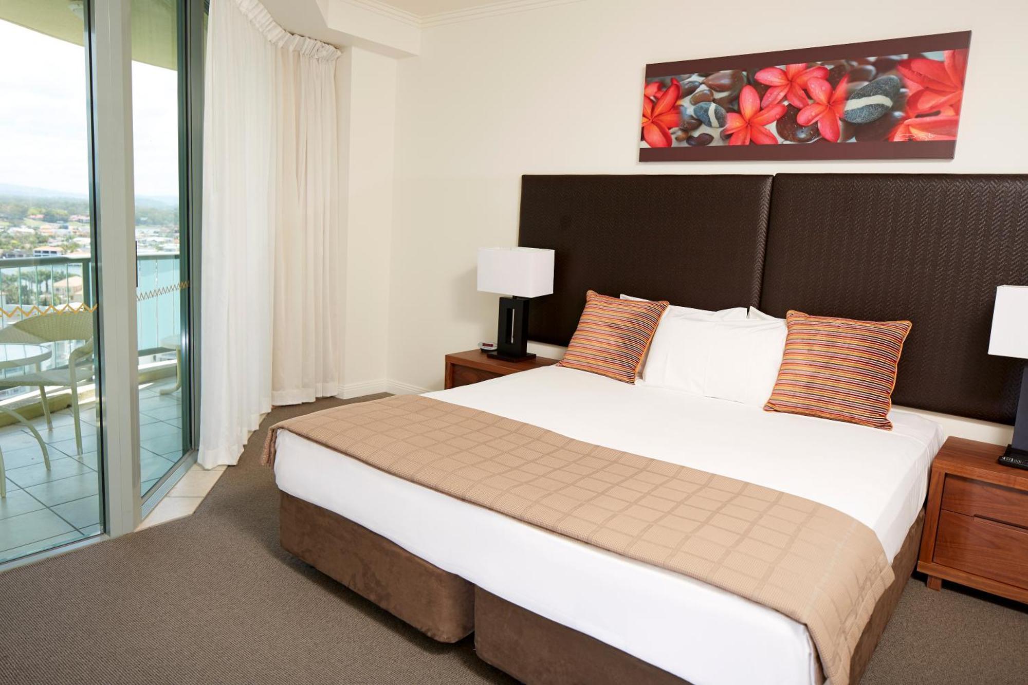 Mantra Sun City Gold Coast Exterior photo