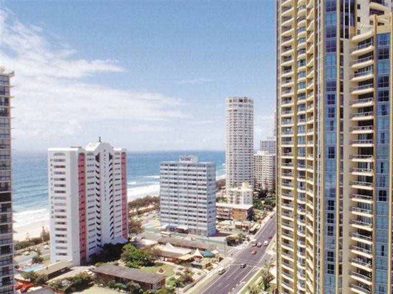Mantra Sun City Gold Coast Exterior photo